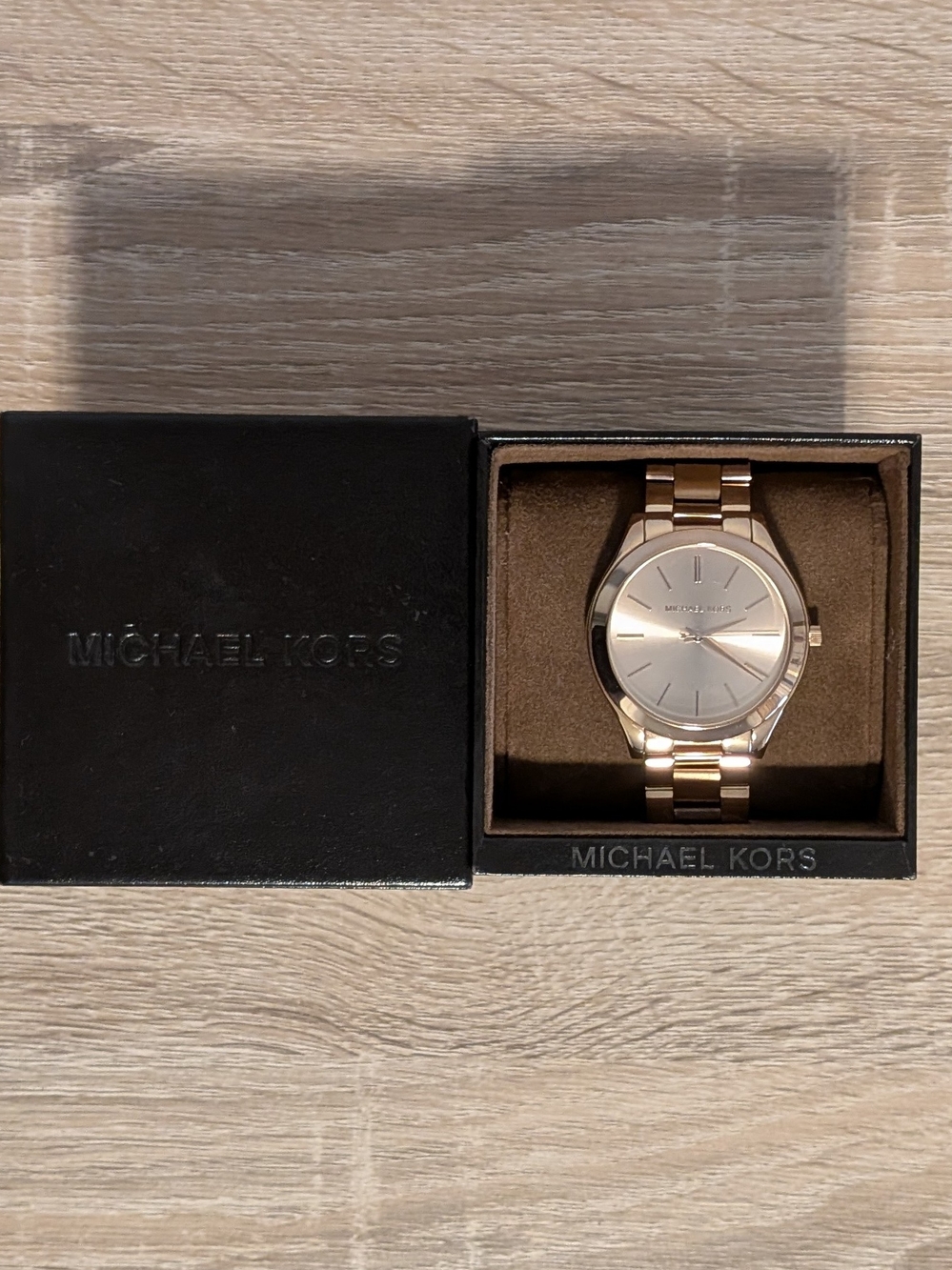 MICHAEL KORS MK-3197 Slim Runway Gold Tone Stainless Steel Watch - Picture 3 of 8